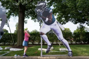 Chargers Linebacker Denzel Perryman Arrested on Felony Gun Possession Charges in LA Traffic Stop