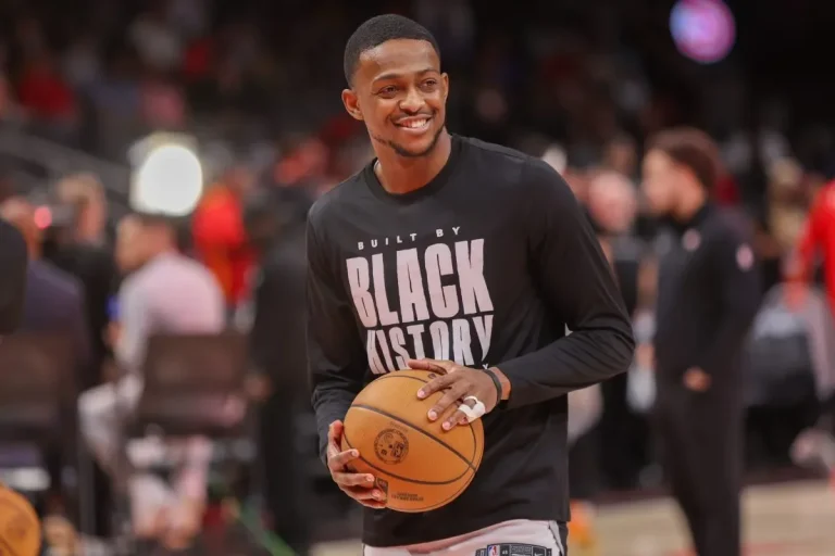 Draymond Green defends De'Aaron Fox