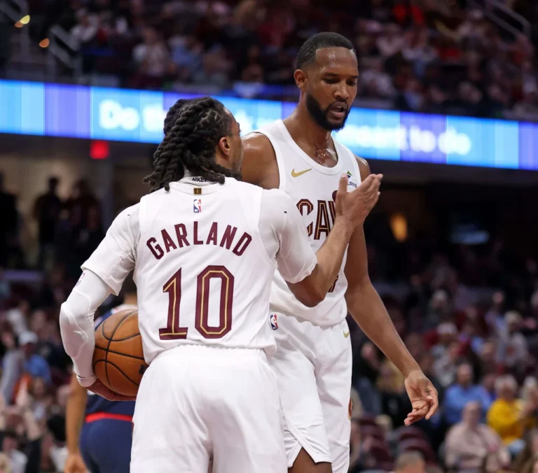 Evan Mobley MVP rise teammates