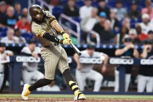Fernando Tatis Jr.’s Power Decline: Padres Star’s Home Run Drop Threatens Playoff Hopes