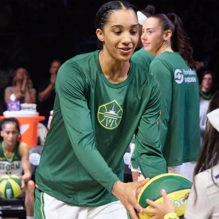 Gabby Williams WNBA steals record