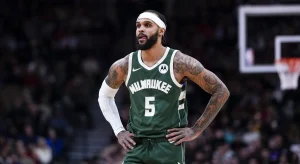 Giannis Antetokounmpo’s Future with Bucks in Doubt as Team Faces Major Roster Crisis and Trade Rumors