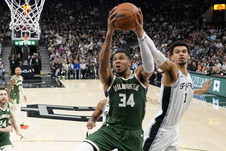 Giannis Antetokounmpo trade rumors