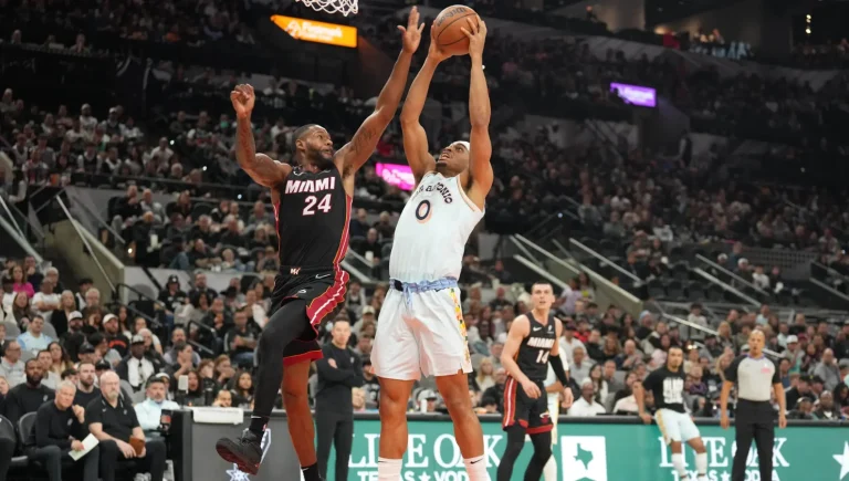 Haywood Highsmith Brooklyn Nets trade