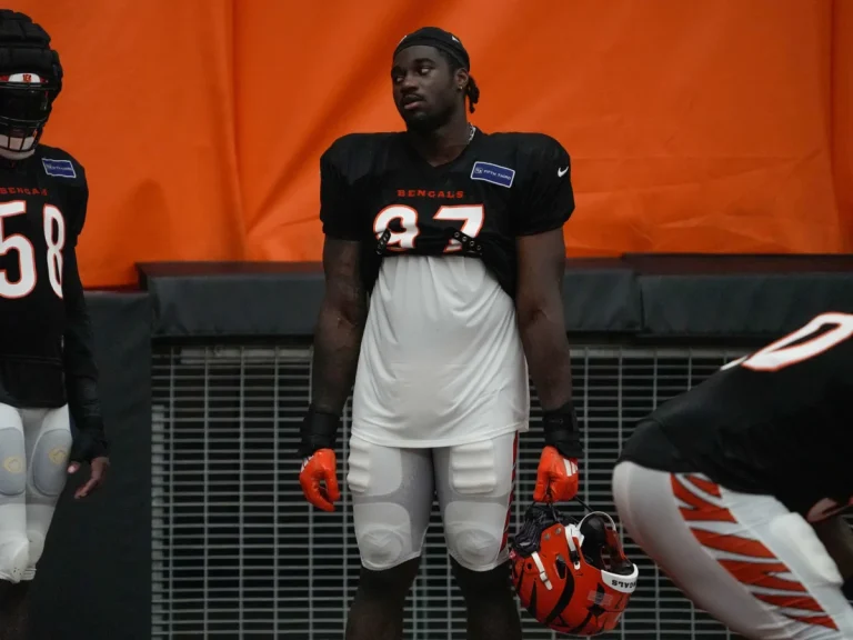 Ja'Marr Chase on Shemar Stewart