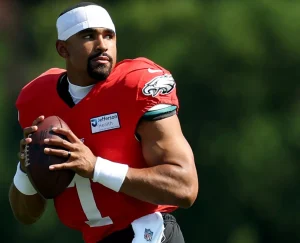 Eagles’ Jalen Hurts Faces Ruthless Training Camp Challenges Amid Key Injuries and Offensive Overhaul