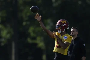 Jayden Daniels’ Mom Sparks NFL Buzz with Lavish Neiman Marcus Shopping Spree in Viral Clip