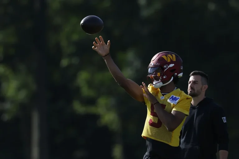 Jayden Daniels mom shopping spree