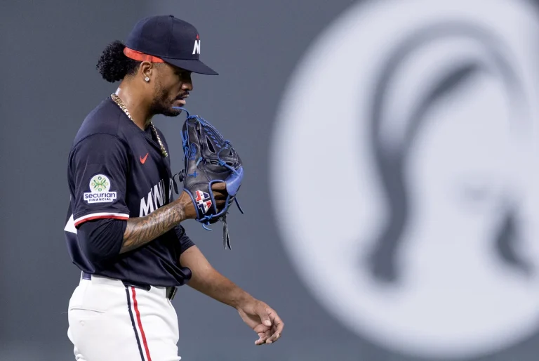 Jhoan Duran closer entrance