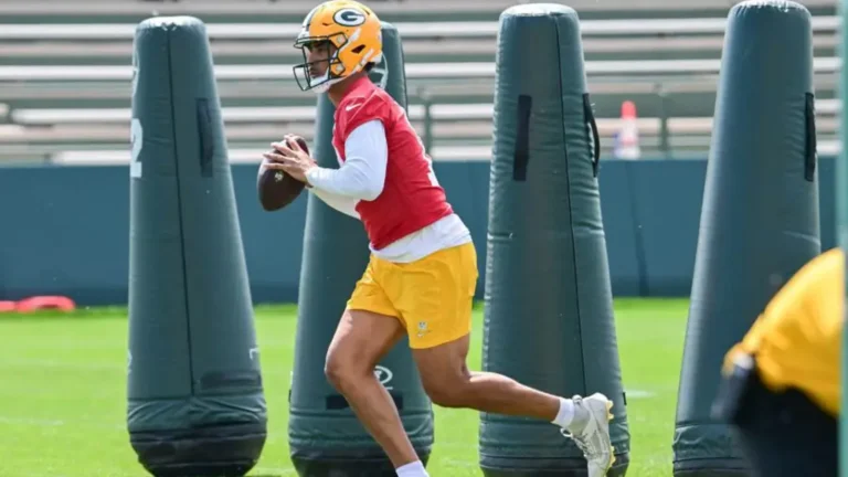 Jordan Love consistency improvement 2025