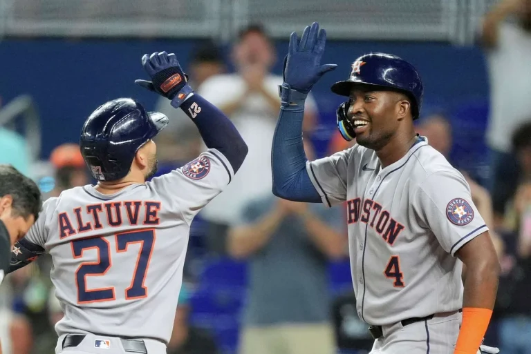 Jose Altuve hitting without power