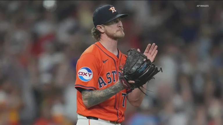 Josh Hader shoulder strain update