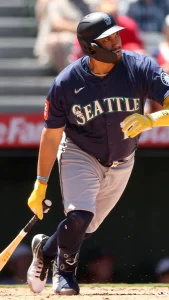 Josh Naylor Makes Mariners Franchise History with Rare Double Steal Feat in Surprising Victory