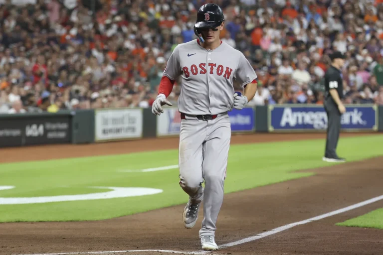 Juan Soto 30-20 season milestone