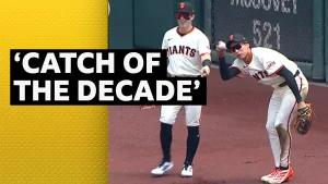 Jung Hoo Lee’s Unbelievable Knee Catch Declared ‘Catch of the Decade’ in Giants’ Stunning Win
