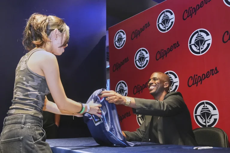 Kawhi Leonard Africa loyalty pledge