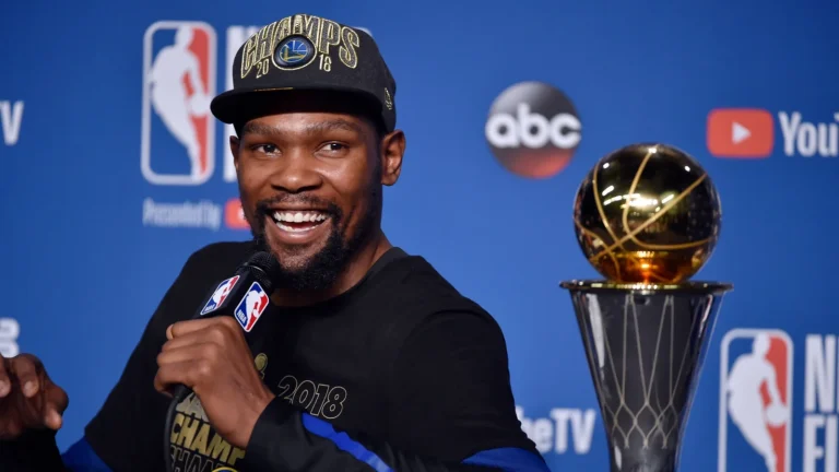 Kevin Durant says Warriors fans are still ‘scarred’ over his NBA Finals MVP wins, sparking fresh debate Kevin Durant says Warriors fans are still ‘scarred’ over his NBA Finals MVP wins, sparking fresh debate