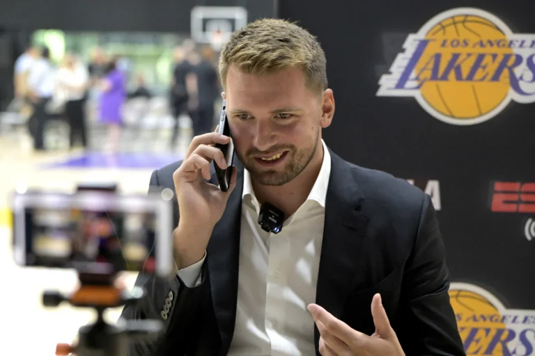 Kevin Love Lakers reunion with LeBron