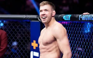 Khamzat Chimaev vs Dricus Du Plessis: Epic UFC Title Defense Set for 2025 Showdown