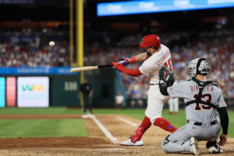 Kyle Schwarber home run bet