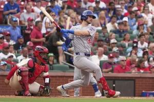 Kyle Tucker’s Performance Slump Deepens: Cubs Star Benched to Reset Amid Power Outage and Frustration