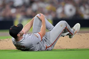 Giants’ Landen Roupp Injured After Line Drive, Carted Off Field—Injury Update Raises Concern