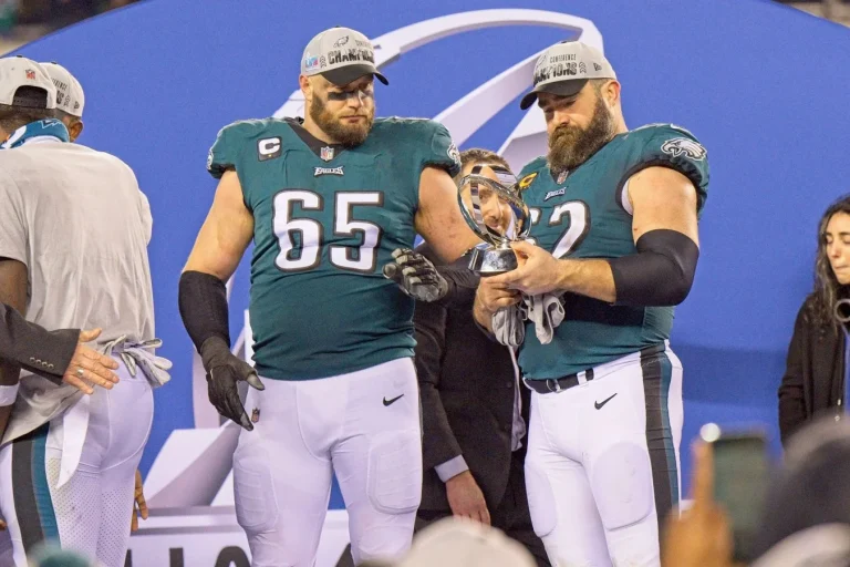 Lane Johnson praises rising defensive tackle