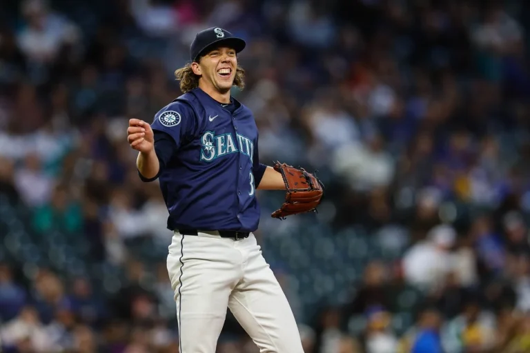 Logan Gilbert pitching performance analysis