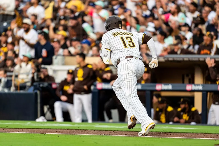 Manny Machado MLB home run picks