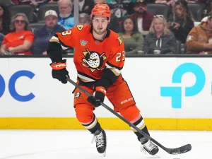 Mason McTavish Trade Rumors: Red Wings, Canadiens, Hurricanes Eye Ducks Star in Offseason Shuffle