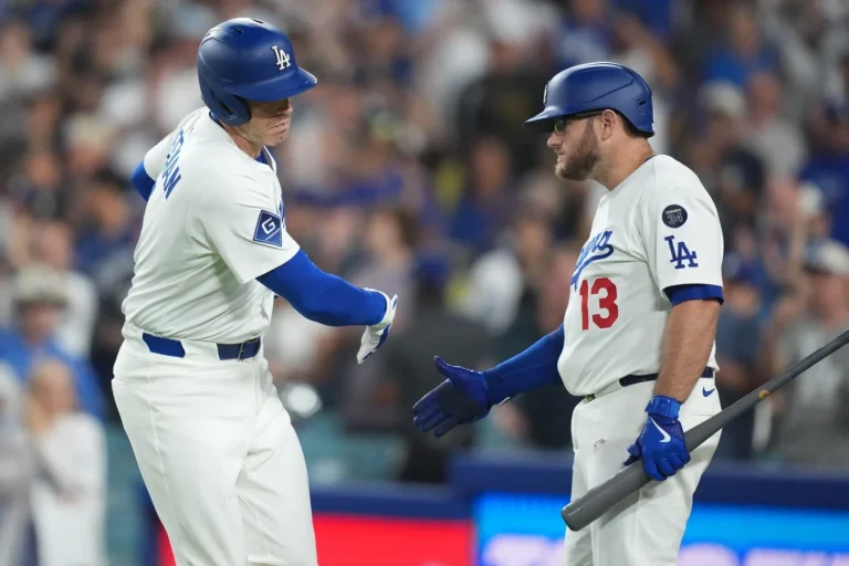 Max Muncy Dodgers playoff push