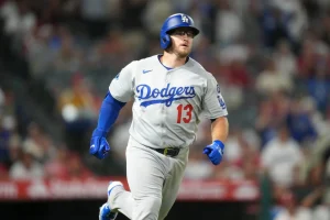 Max Muncy Injury Raises Alarm as Dodgers’ Playoff Hopes Hang in the Balance