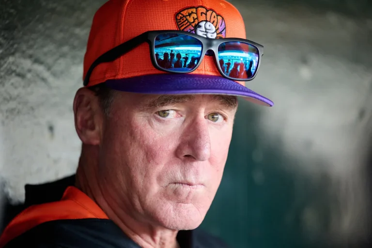 Merrill Kelly Faces Former Diamondbacks