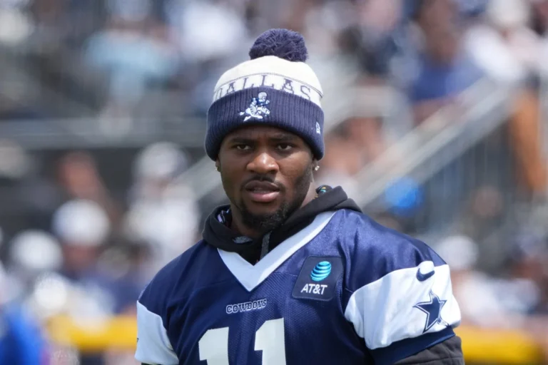 Micah Parsons contract standoff update