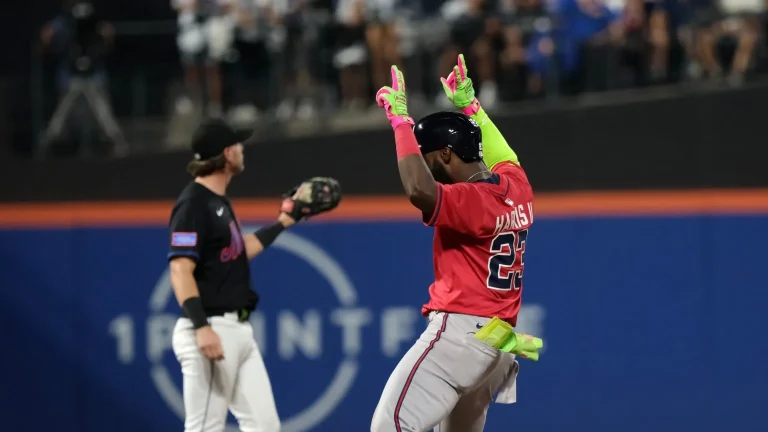 Michael Harris II Extends Hitting Streak, Eyed to Match Braves Historic Record Michael Harris II Extends Hitting Streak, Eyed to Match Braves Historic Record