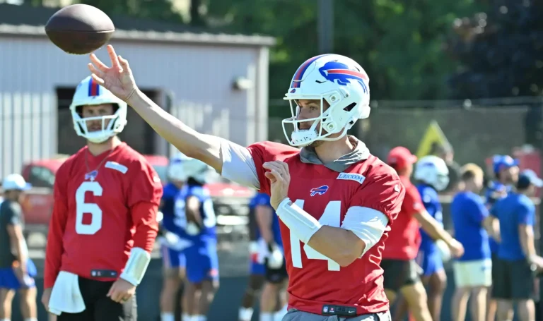 Mike White trade value preseason