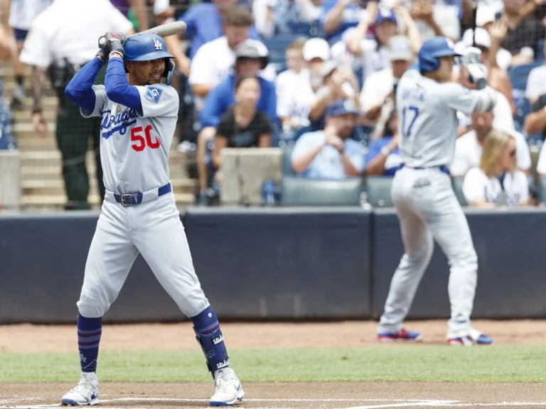 Mookie Betts Dodgers fan support