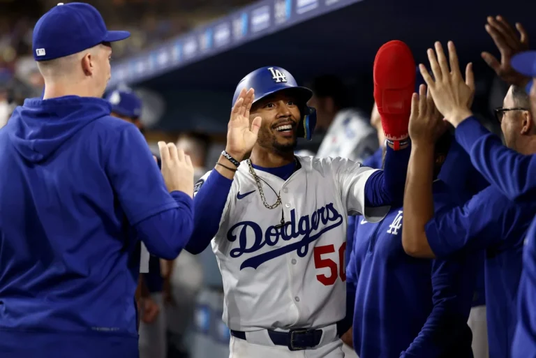 Mookie Betts Dodgers position switch