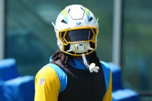 Najee Harris Likely to Miss Week 1 as Chargers Start Season Without Star RB on Active Roster
