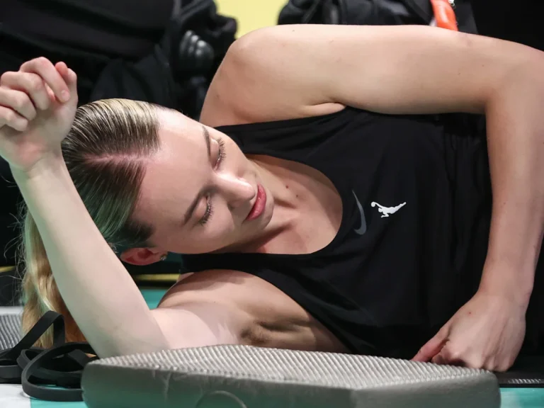 Paige Bueckers injury update