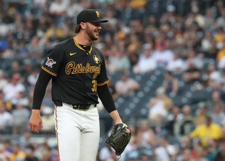 Paul Skenes pitching historic streak