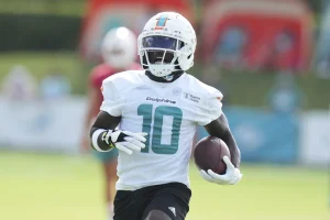 Rachaad White’s Weight Loss Sparks Surprise as Panthers and Saints Gear Up for NFC Showdown