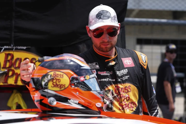 Ricky Stenhouse Jr NASCAR finish