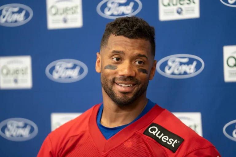 Russell Wilson 2025 starting job risk