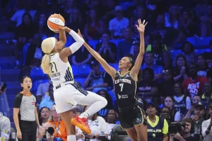 Sabrina Ionescu Leads Liberty to Victory Over Paige Bueckers and Wings, Dropping Dallas to 8-22