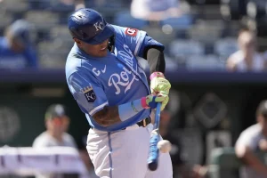 Royals Scratch Salvador Perez Due to Illness Ahead of Key Game, Luke Maile Steps In