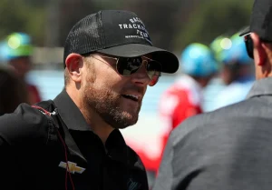 Kevin Harvick Sees Shane van Gisbergen’s Oval Progress Boosting His 2025 Playoff Chances