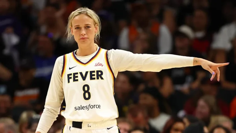 Sophie Cunningham defends Bria Hartley