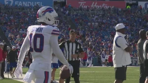 Spencer Brown’s Hilarious Stare Down with Reporter Steals the Show at Bills Training Camp