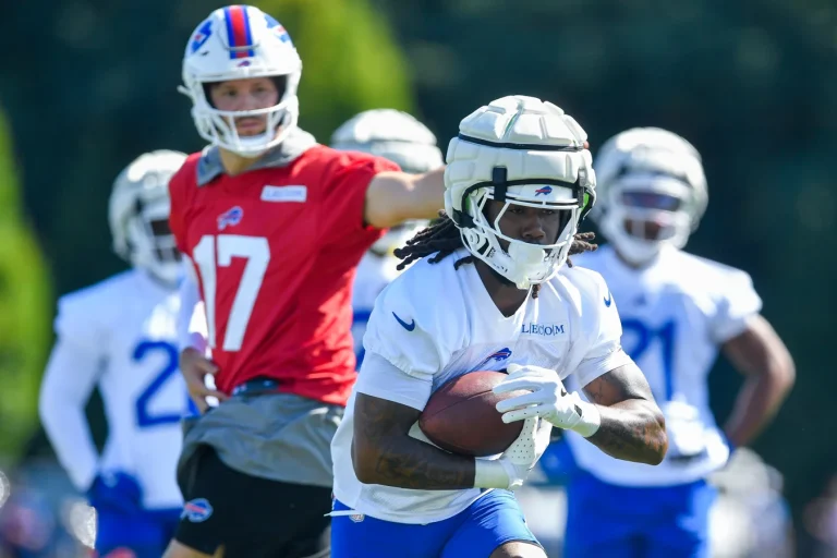 Spencer Brown defies coach's practice limits